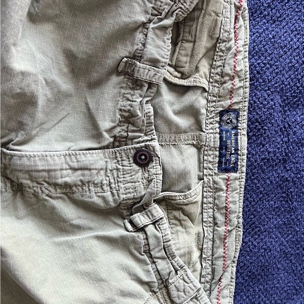 American Eagle Outfitters Light Tan Cargo Shorts